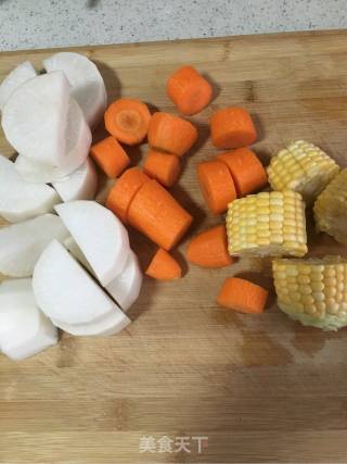 Corn, Red, White and Radish Bone Soup recipe