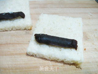 Bean Paste Toast Roll recipe