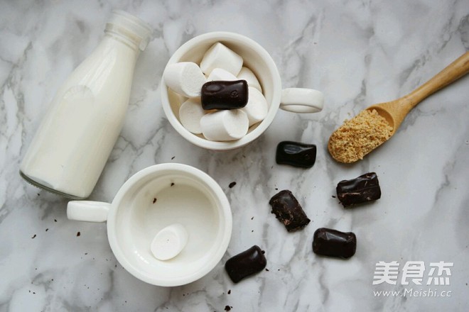 Marshmallow Hot Chocolate recipe