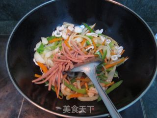 Japanese Seafood Udon Noodles recipe