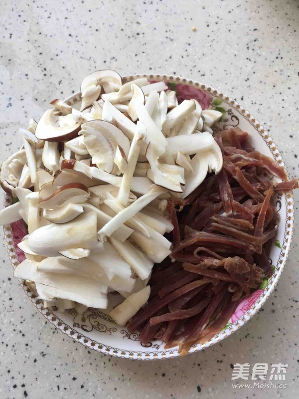 Stir-fried Ham with Matsutake recipe