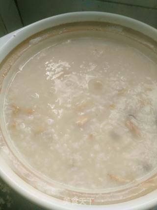 Conch Porridge with Snail Meat, Whitebait and Squid recipe