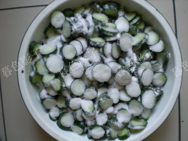 Crispy Cucumber Side Dish recipe