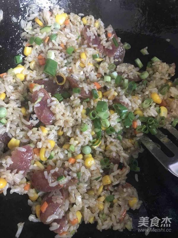 Fried Rice with Sausage Sausage in Colorful Sauce recipe