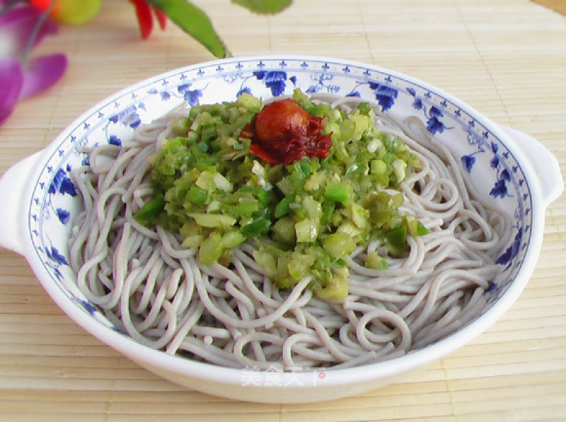 Tartary Buckwheat Noodles with Green Pepper and Oyster Sauce recipe