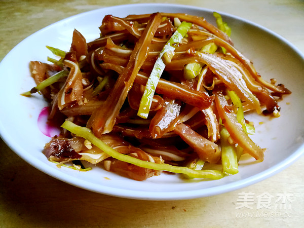 Pork Ears with Green Pepper recipe