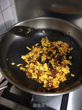 Scrambled Eggs with Grandma's Dishes recipe