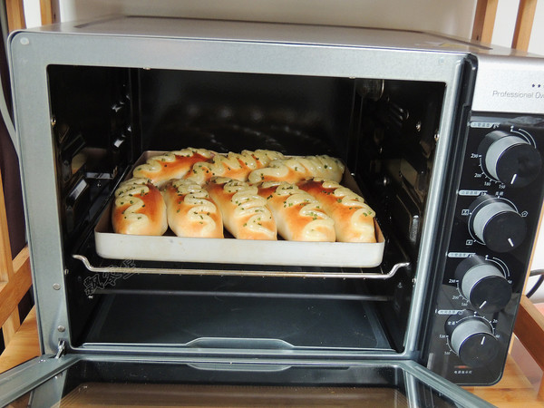 Scallion Salad Bread recipe