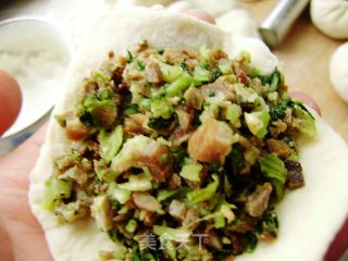 Sauce Pork Bun recipe