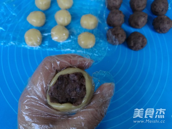 Mooncakes with Red Bean Paste recipe