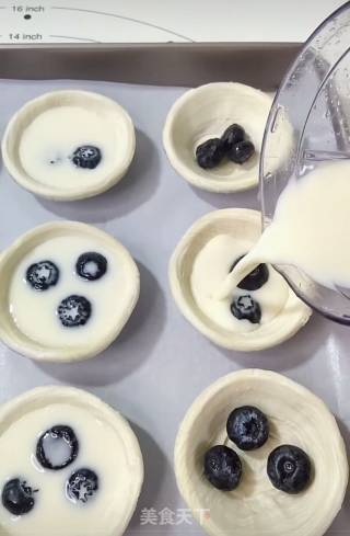Blueberry Battered Egg Tart recipe