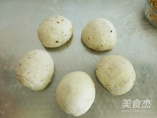 Five Grain Soy Milk and Walnut Buns recipe