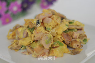 Scrambled Eggs with Big Clams recipe