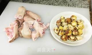 Chestnut Roasted Pig's Trotters recipe