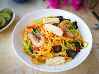 Fried Noodles with Seafood recipe