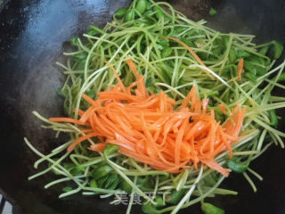 Stir-fried Black Bean Sprouts recipe