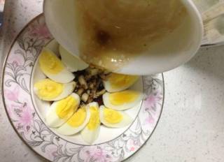 Pouring Boiled Eggs recipe