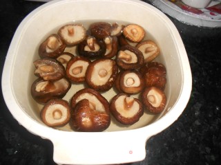 Braised Chicken Nuggets with Mushrooms recipe