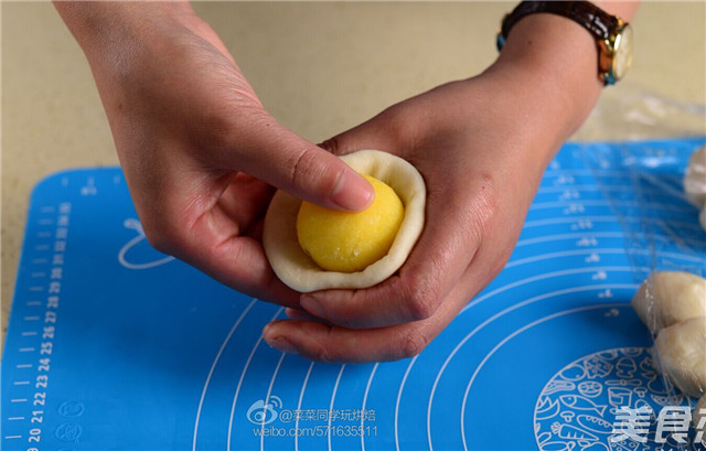 Traditional Soviet-style Moon Cakes recipe