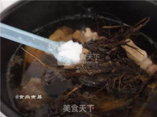 Chicken Bone Grass Grass Root Horseshoe Drink recipe