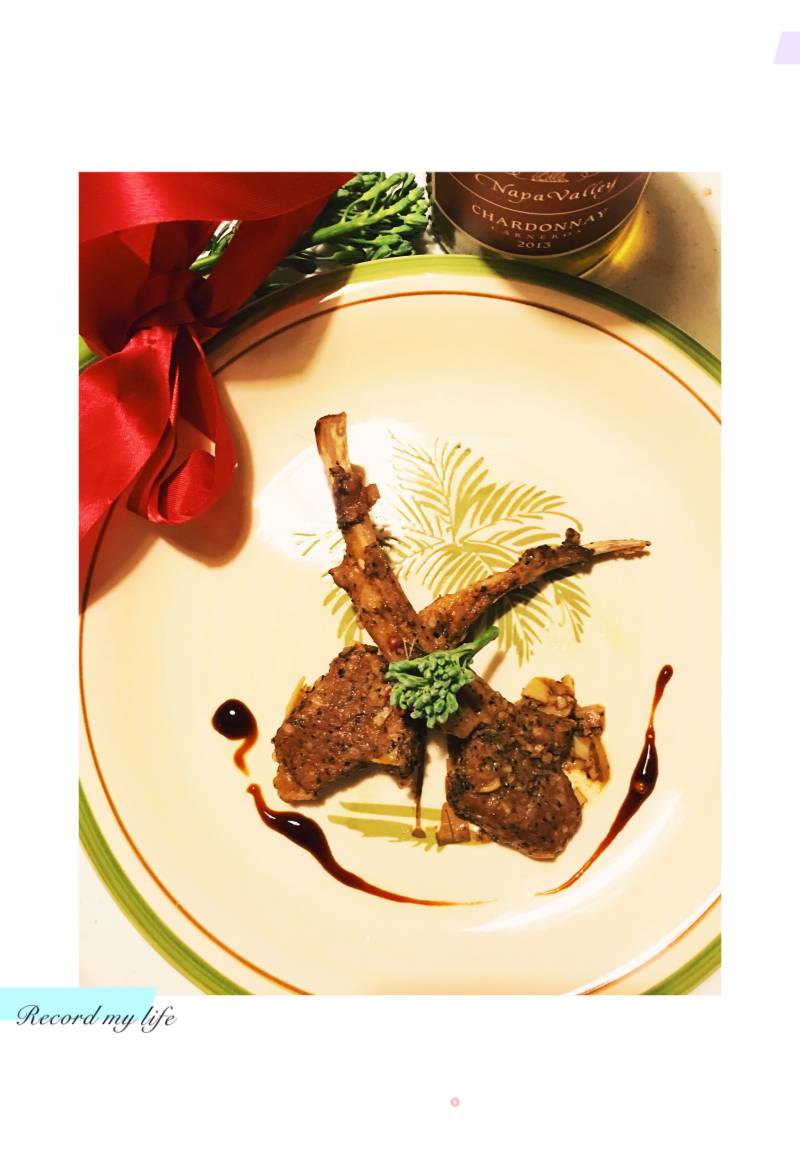 Grilled Lamb Chop with Black Pepper Garlic