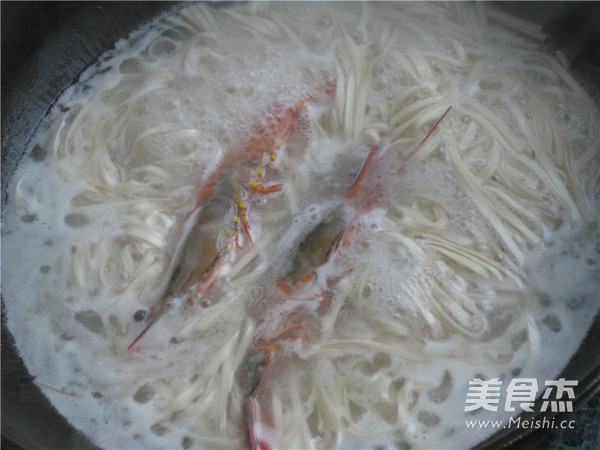 Celery Shrimp Noodle Soup recipe