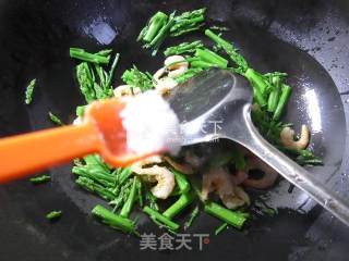 Stir-fried Artemisia Annua recipe