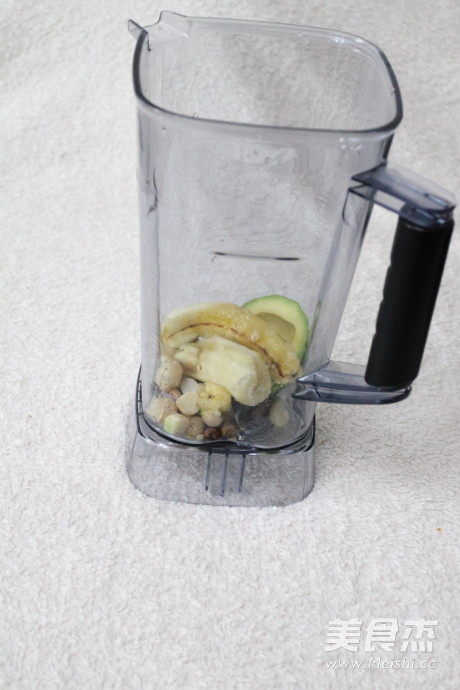 Nut Milkshake recipe