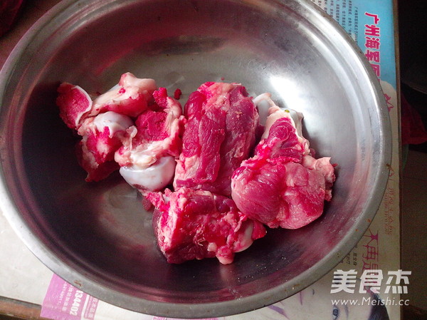 Chestnut Bone in Clay Pot recipe