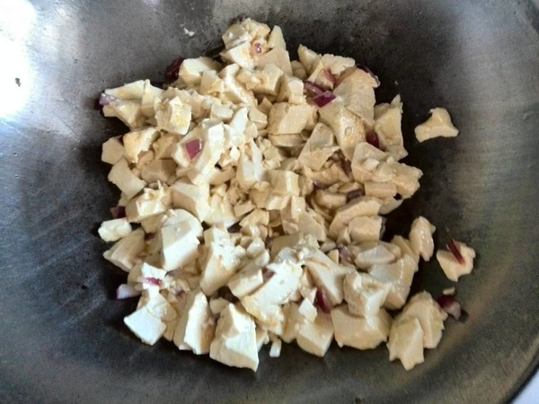 Stir-fried Tofu with Shrimp Skin recipe