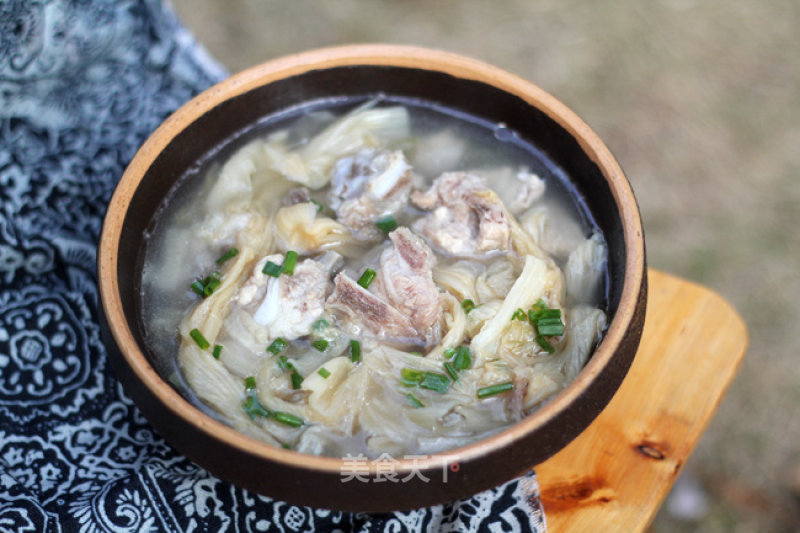 Stewed Pork Ribs with Dried Cabbage Soup recipe