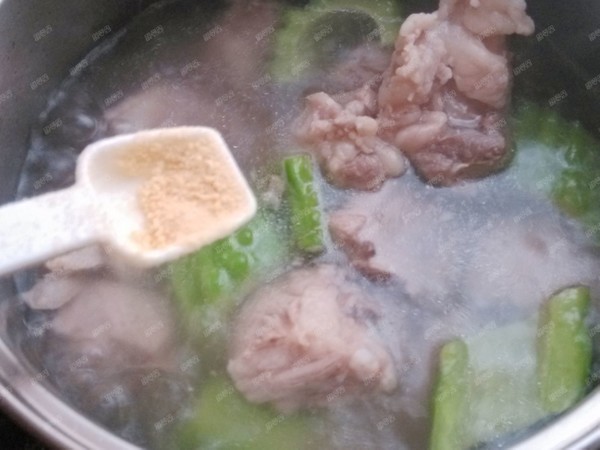 Bitter Gourd Pork Ribs Soup recipe