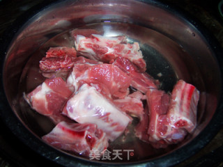 Chinese Wolfberry and Yam Ribs in Clay Pot recipe