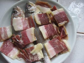 Steamed Yellow Croaker with Ham recipe