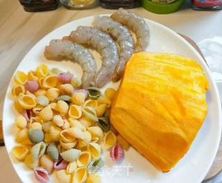 Pumpkin Shrimp Conch Noodles recipe