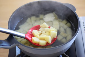 Sweet and Sour-diced Tomato and Potato recipe