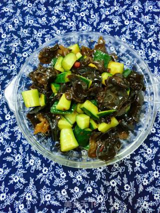 Refreshing Cucumber ~ Fungus Mixed with Cucumber recipe