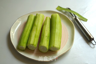 Loofah Stewed Tofu recipe