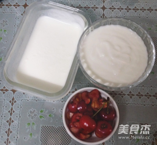 Cherry Fruit Old Yogurt recipe