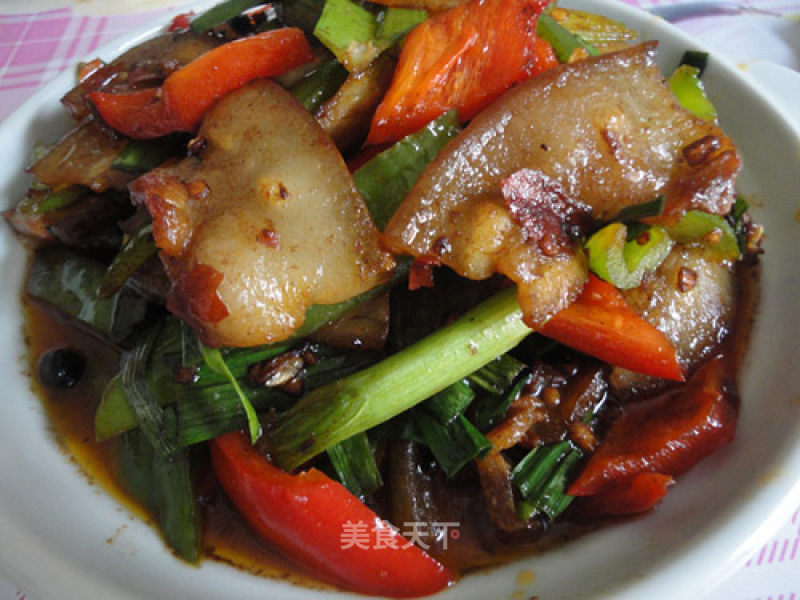 Spicy --- Twice-cooked Pork with Black Soy Sauce recipe