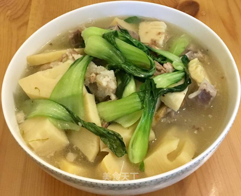 Spring Bamboo Shoots Pork Bone Soup recipe