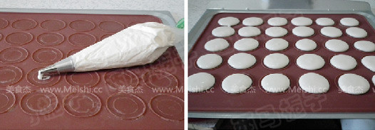 Flour Macarons recipe