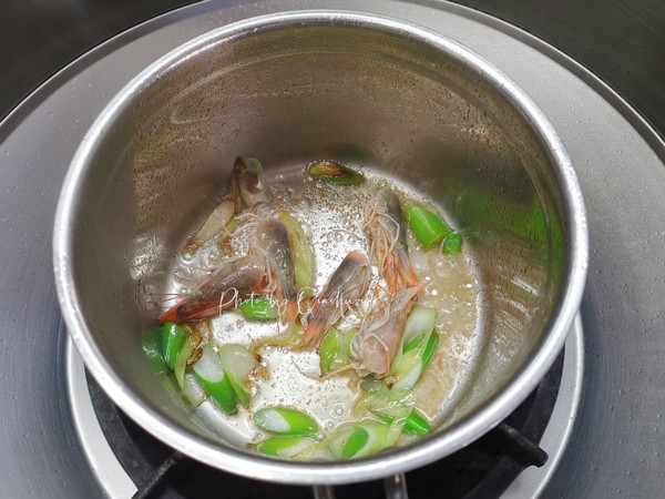 Wakame Seafood Tofu Soup recipe