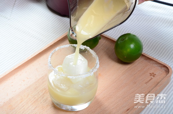 Horseshoe Pear and Lemon Cool recipe