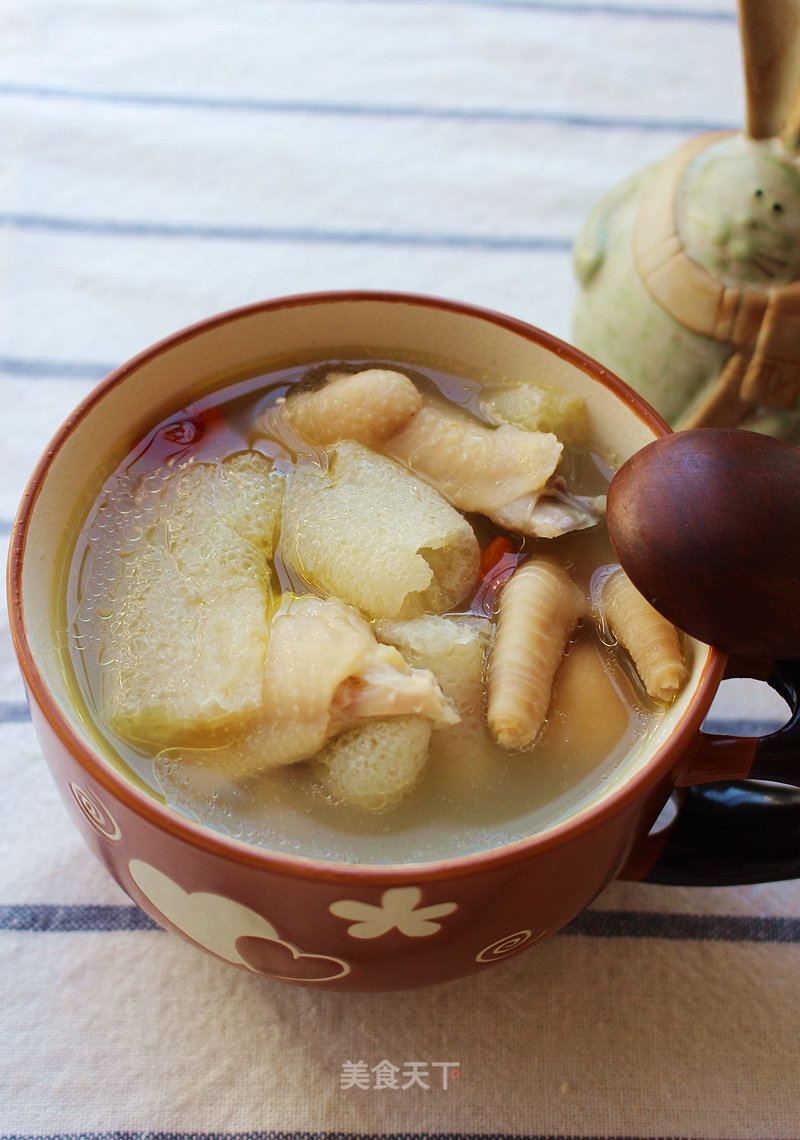 Bamboo Fungus Chicken Soup-nourishing and Health Soup in Winter recipe