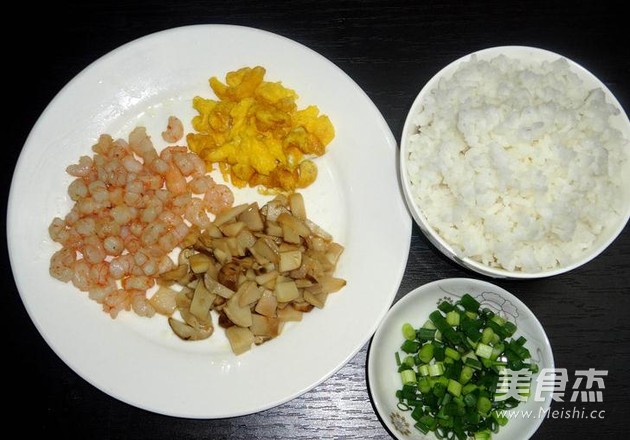 Matsutake Shrimp Fried Rice recipe