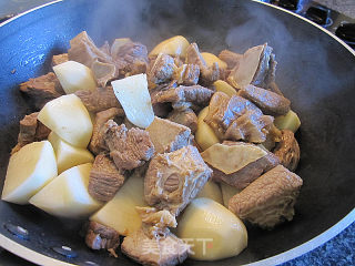 Curry Beef Brisket Stewed Potatoes recipe