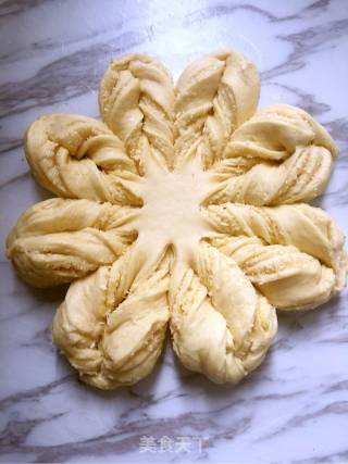 #the 4th Baking Contest and is Love to Eat Festival# Flower Coconut Bread recipe