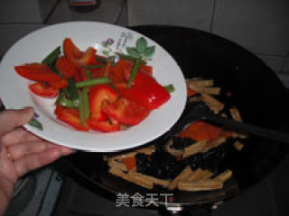 Daily Intake of Vegetables of Many Colors-colorful Firecrackers with Oyster Sauce recipe