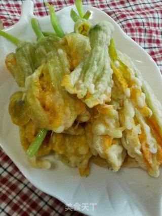 #兔子花系列之三# Fried Pumpkin Flowers recipe